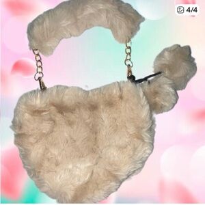 Fashion Furry Heart Shaped Purse w/Chain NWT